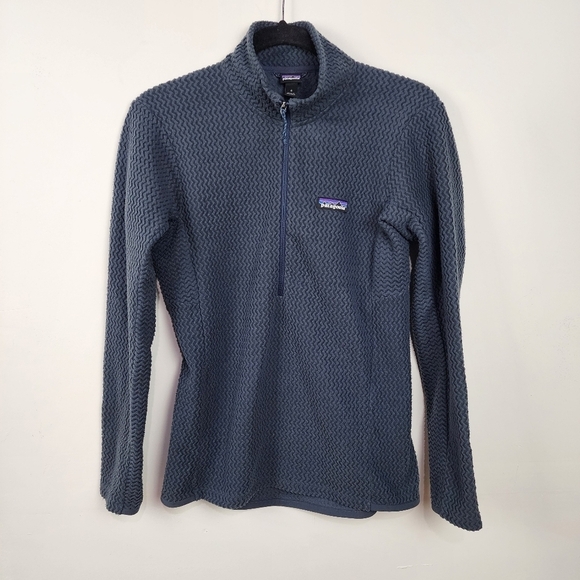 Patagonia Sweaters - Patagonia Half-Zip Sweater, Size S
